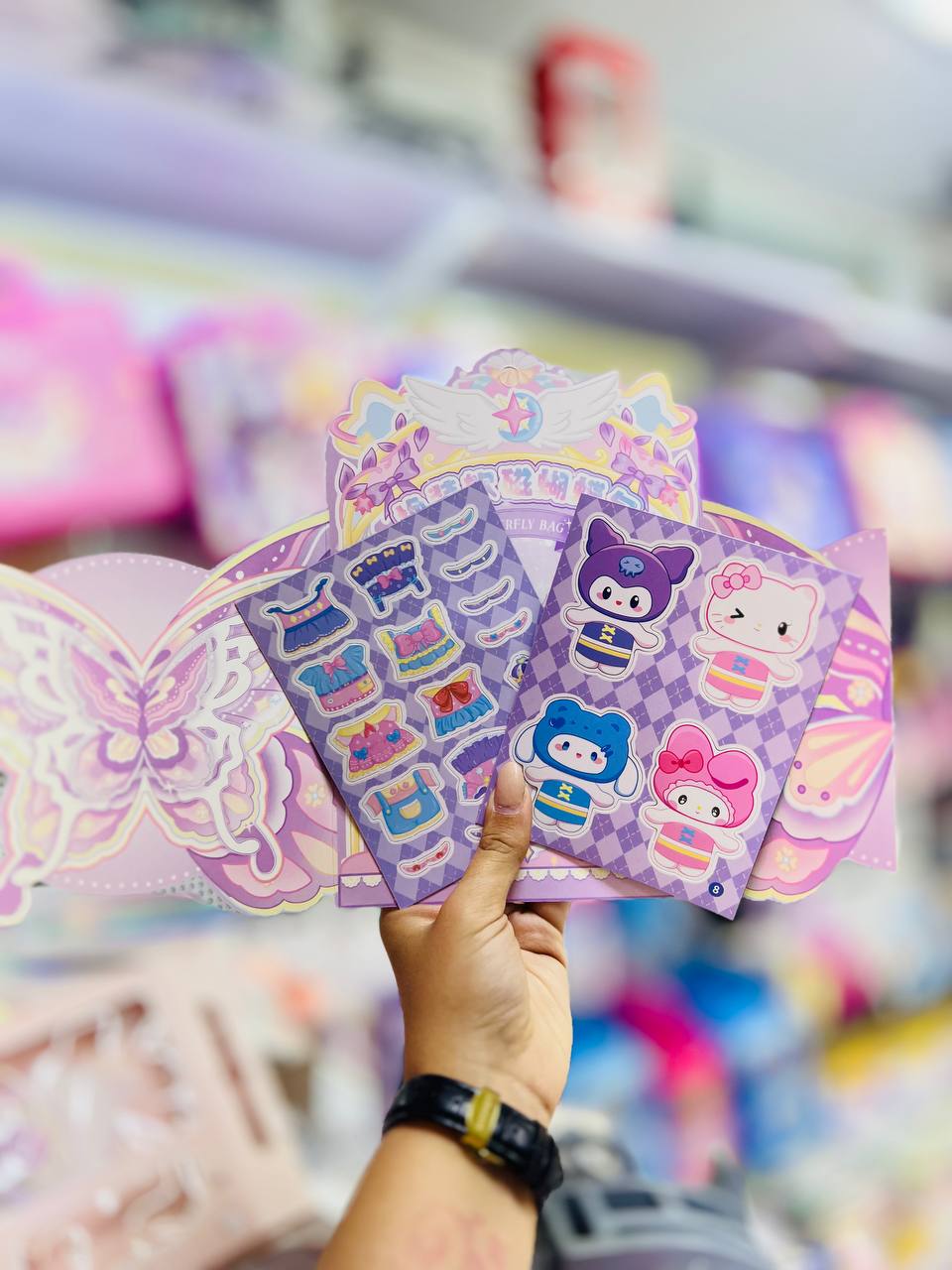 🖤✨ استیکر طراحی لباس آهنربایی کرومی – دو برگی 💜💫