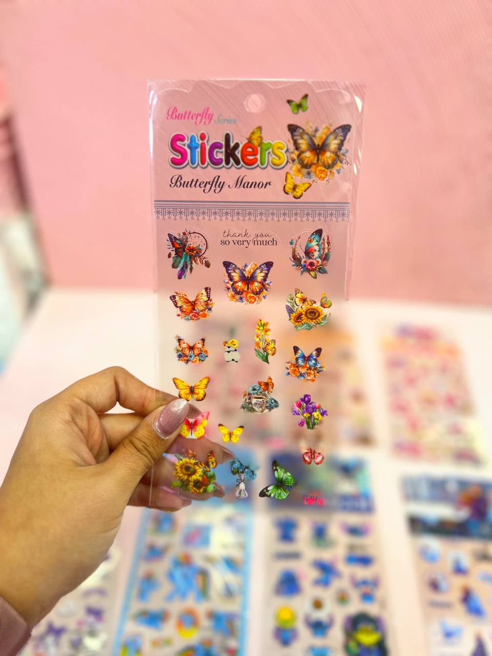 استیکر شیشه‌ای فانتزی طرح پروانه